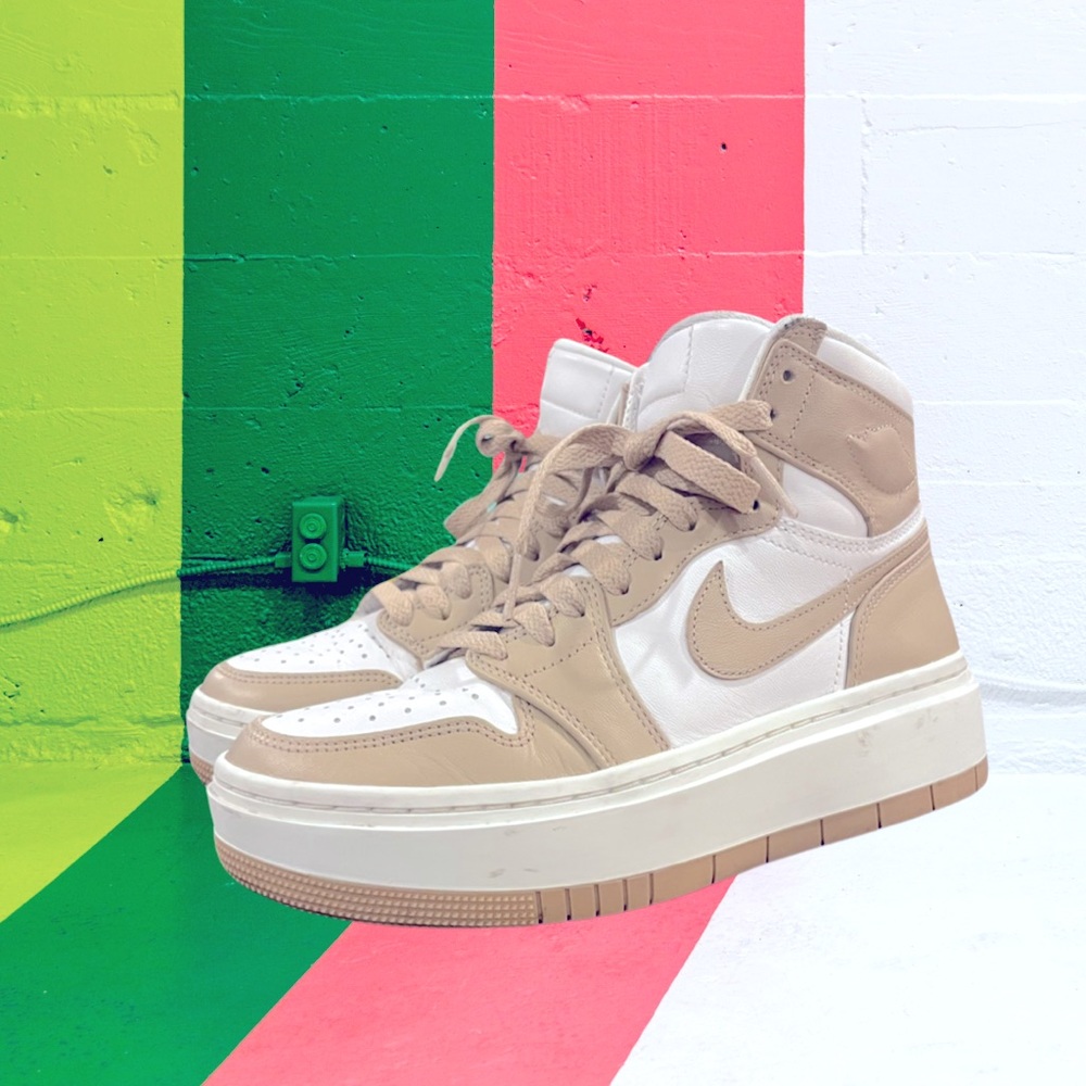 Nike Womens Air Jordan high 'Desert'